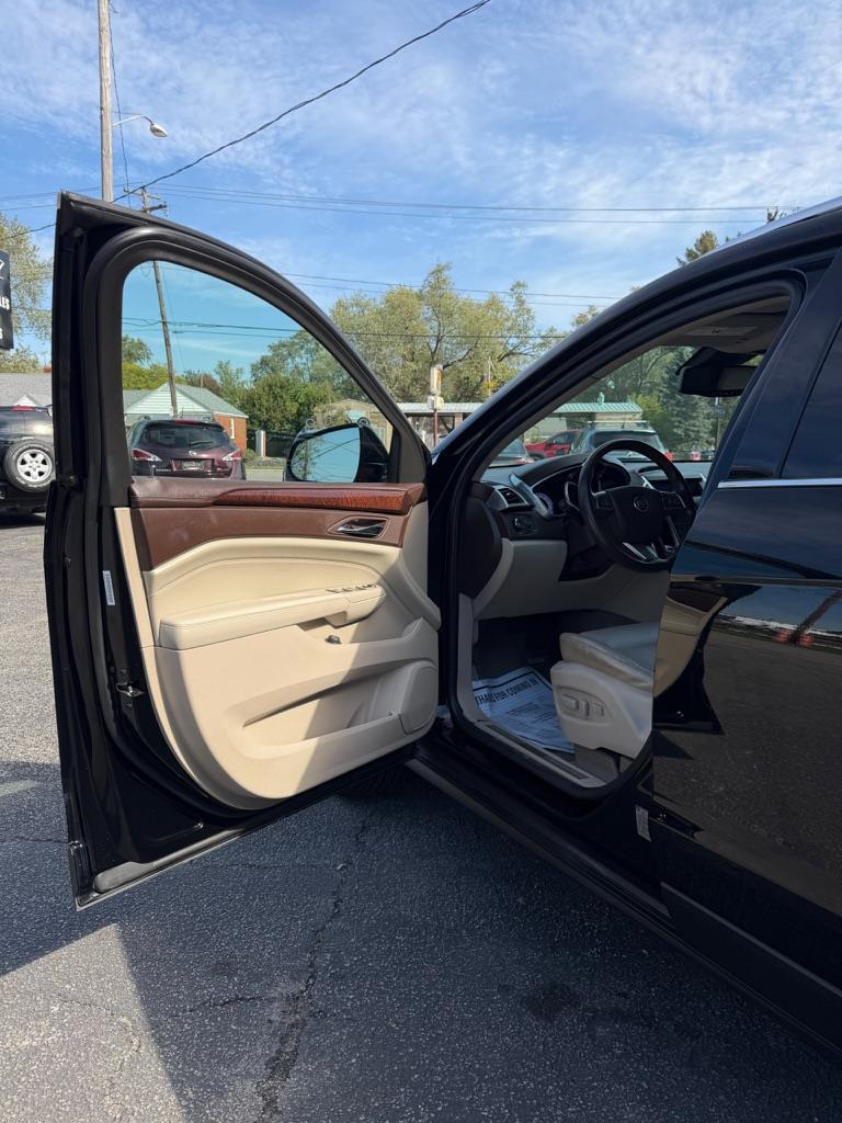 Cadillac SRX Luxury Collection AWD 2011