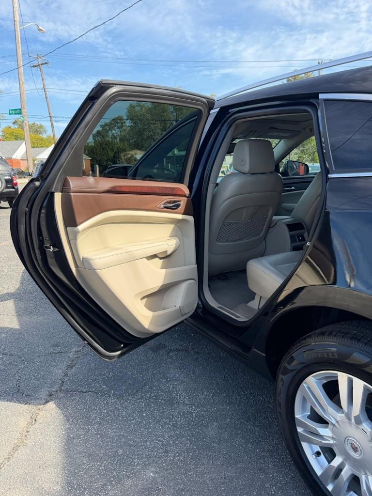 Cadillac SRX Luxury Collection AWD 2011