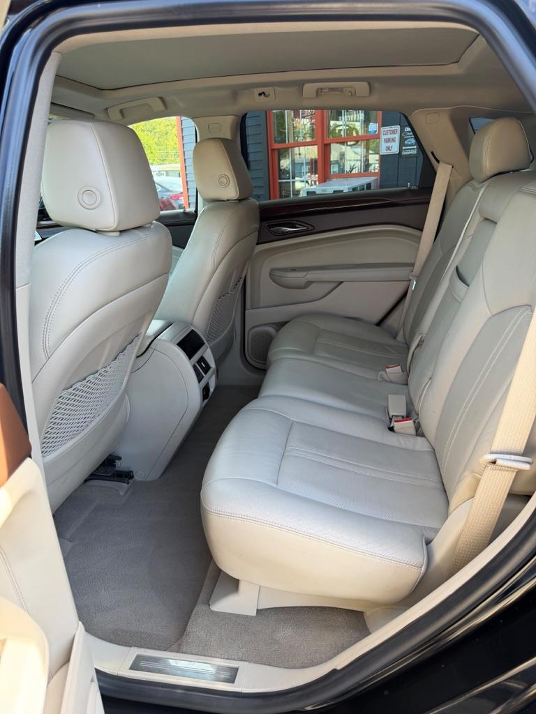 Cadillac SRX Luxury Collection AWD 2011