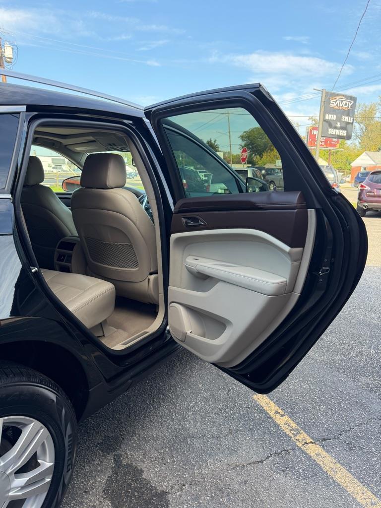 Cadillac SRX Luxury Collection AWD 2011
