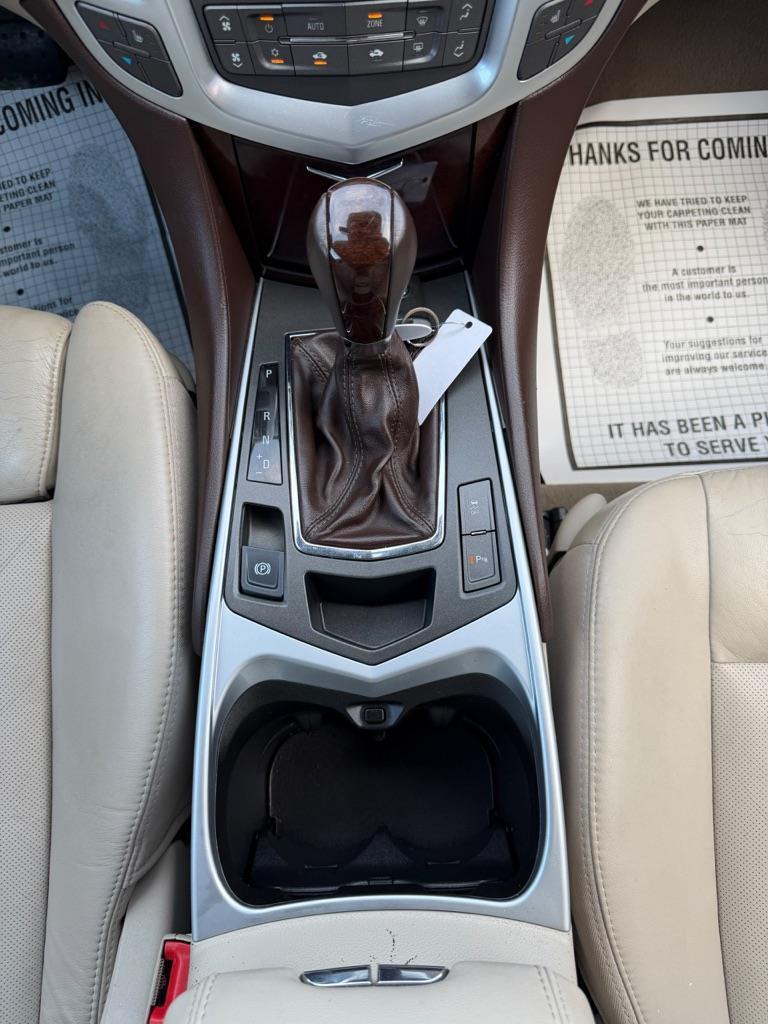 Cadillac SRX Luxury Collection AWD 2011