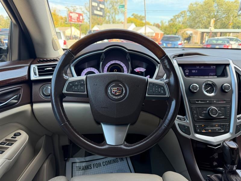 Cadillac SRX Luxury Collection AWD 2011