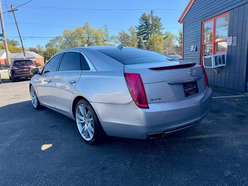Cadillac XTS Premium 2013
