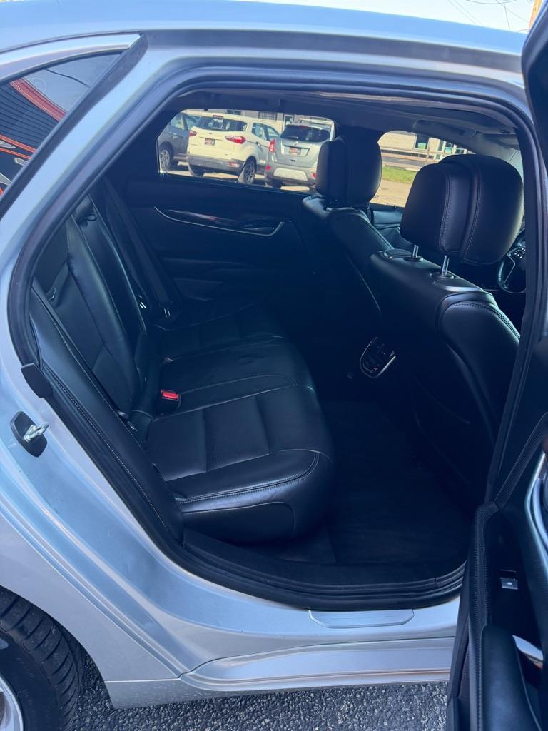 Cadillac XTS Premium 2013