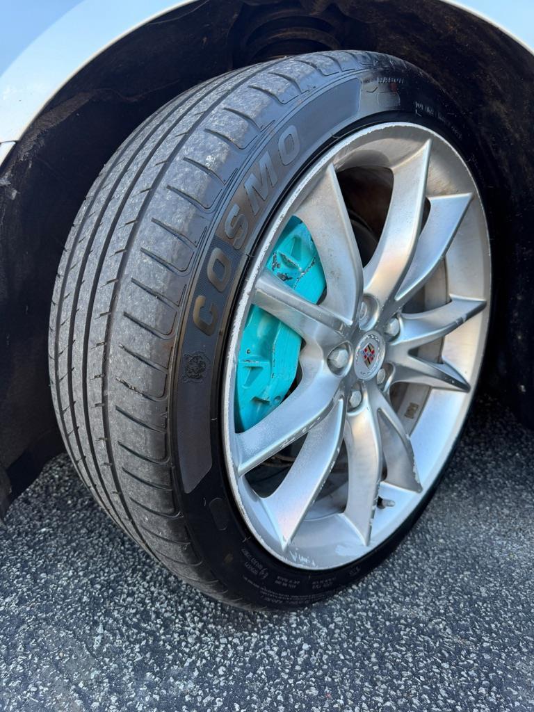 Cadillac XTS Premium 2013