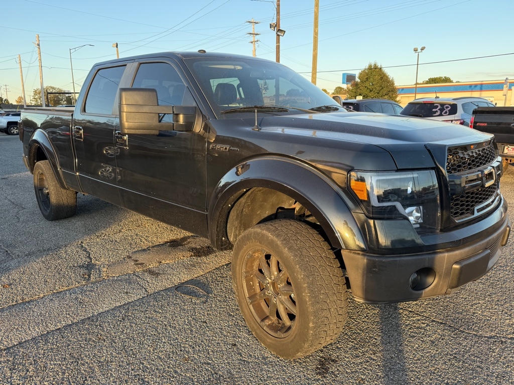 Ford F-150 XL SuperCrew 5.5-ft. Bed 4WD 2010