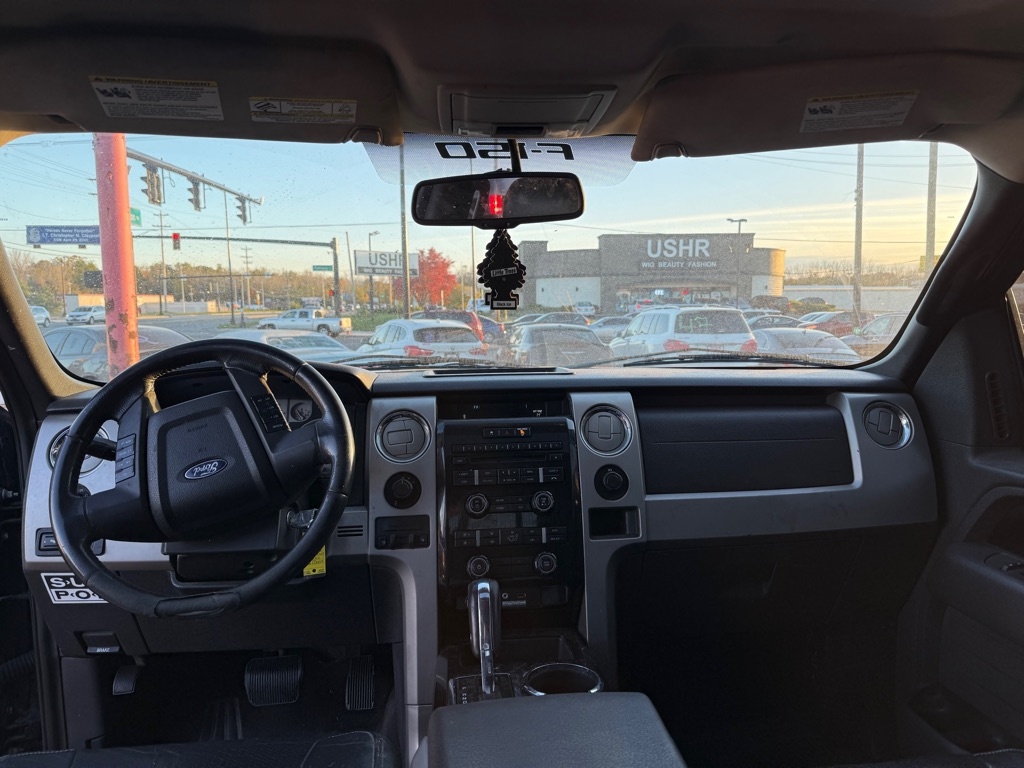 Ford F-150 XL SuperCrew 5.5-ft. Bed 4WD 2010