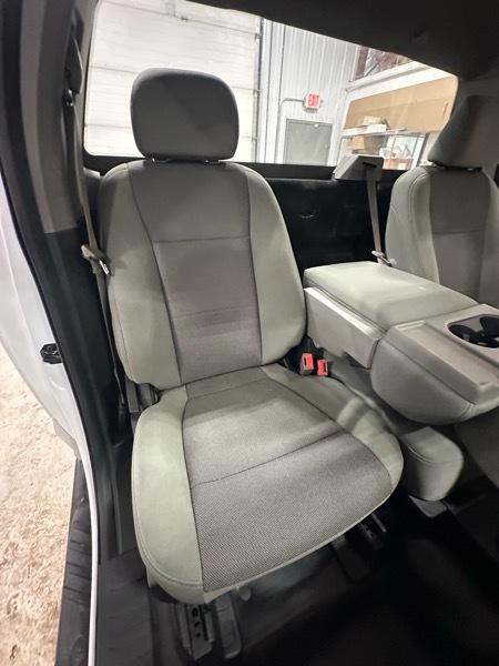 Ford F-150 4WD Reg Cab 141" XL 2018