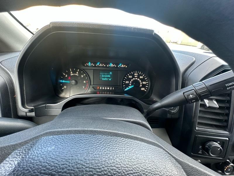 Ford F-150 XLT 8-ft. Bed 2WD 2016