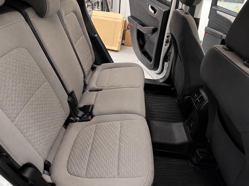 2021 Ford Escape SE - Photo 17