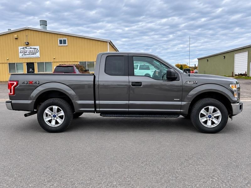Ford F-150 4WD SuperCab 145" XLT 2016