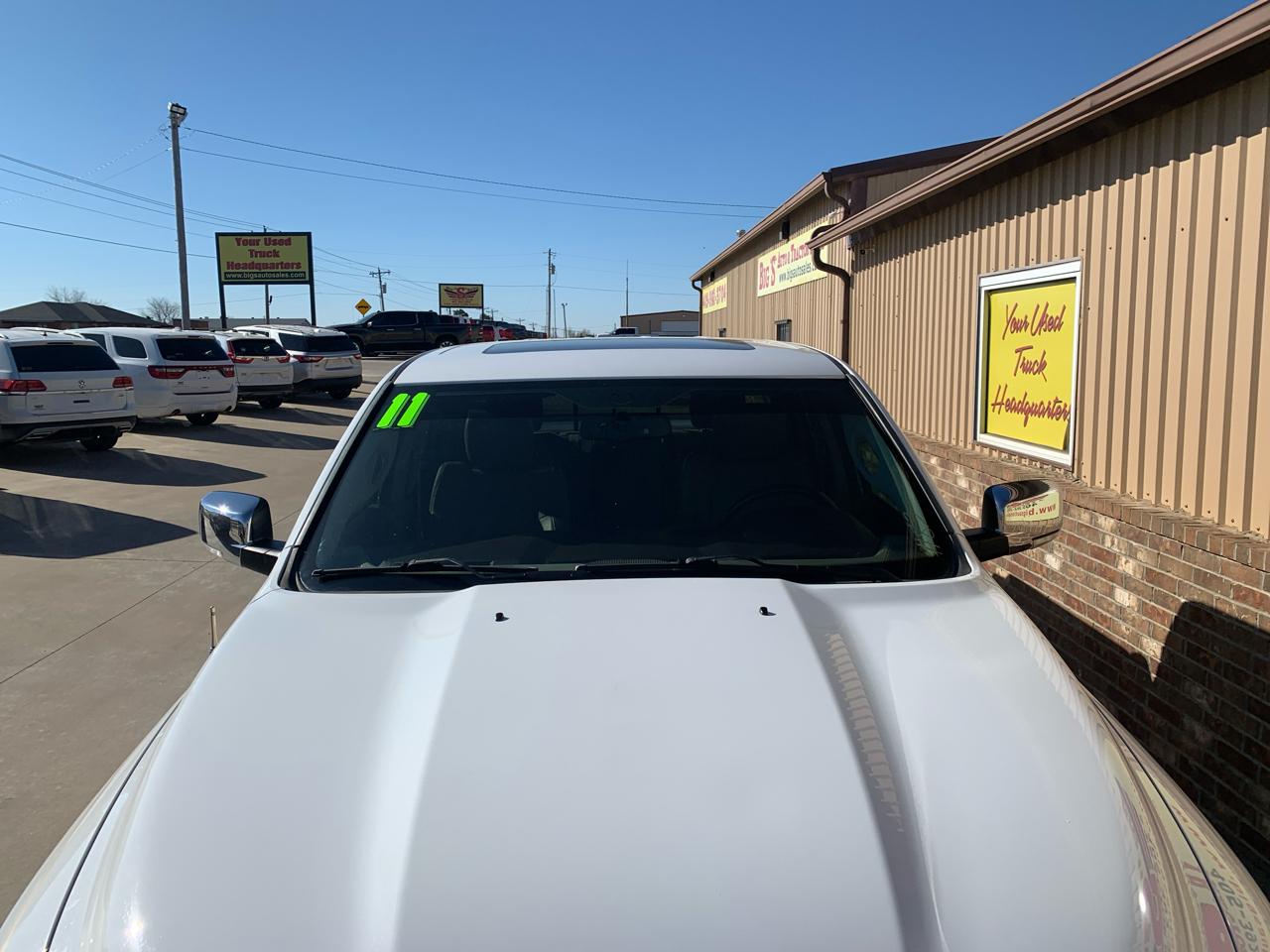 RAM 1500 4WD Crew Cab 140.5" Laramie 2011