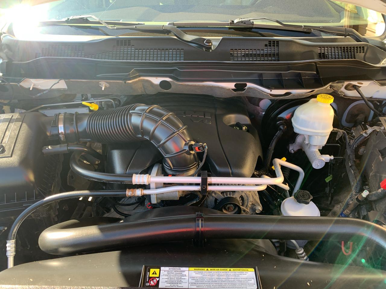 RAM 1500 4WD Crew Cab 140.5" Laramie 2011