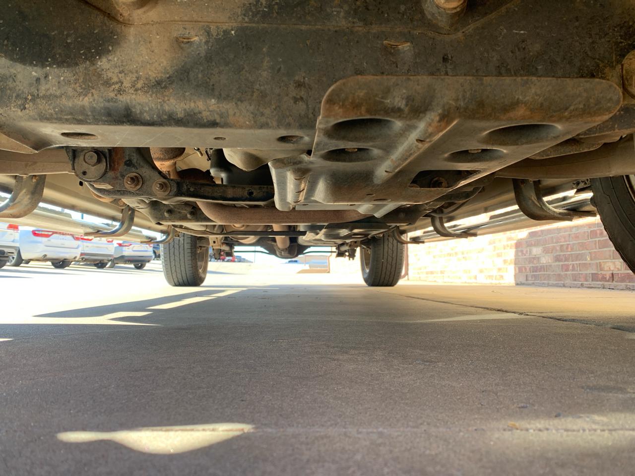 RAM 1500 4WD Crew Cab 140.5" Laramie 2011