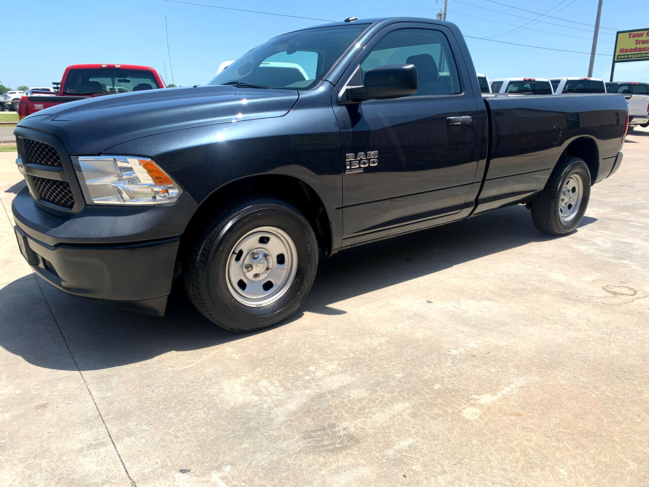 2019 Ram 1500 Classic Tradesman photo 3