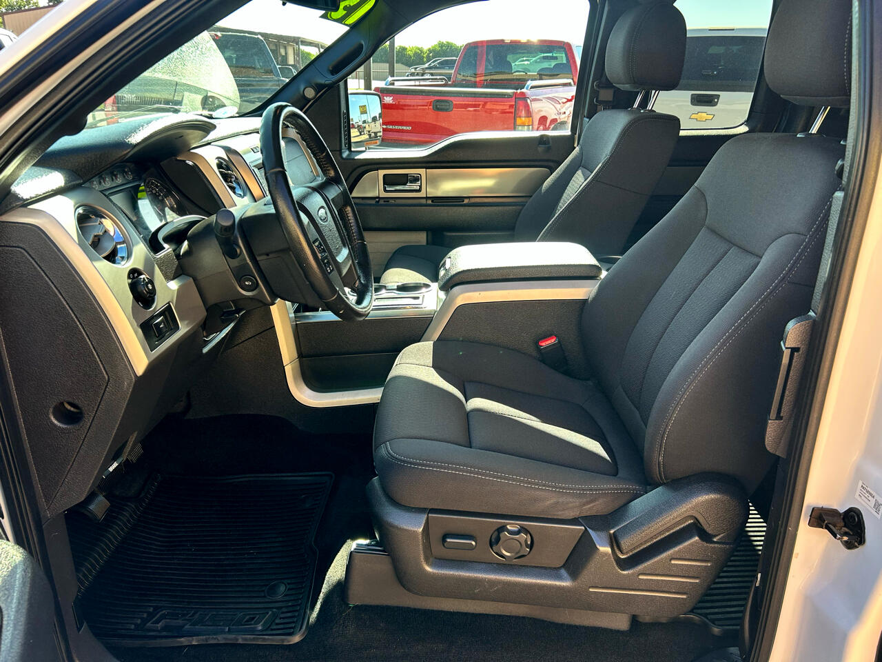 2013 Ford F-150 FX4 photo 21