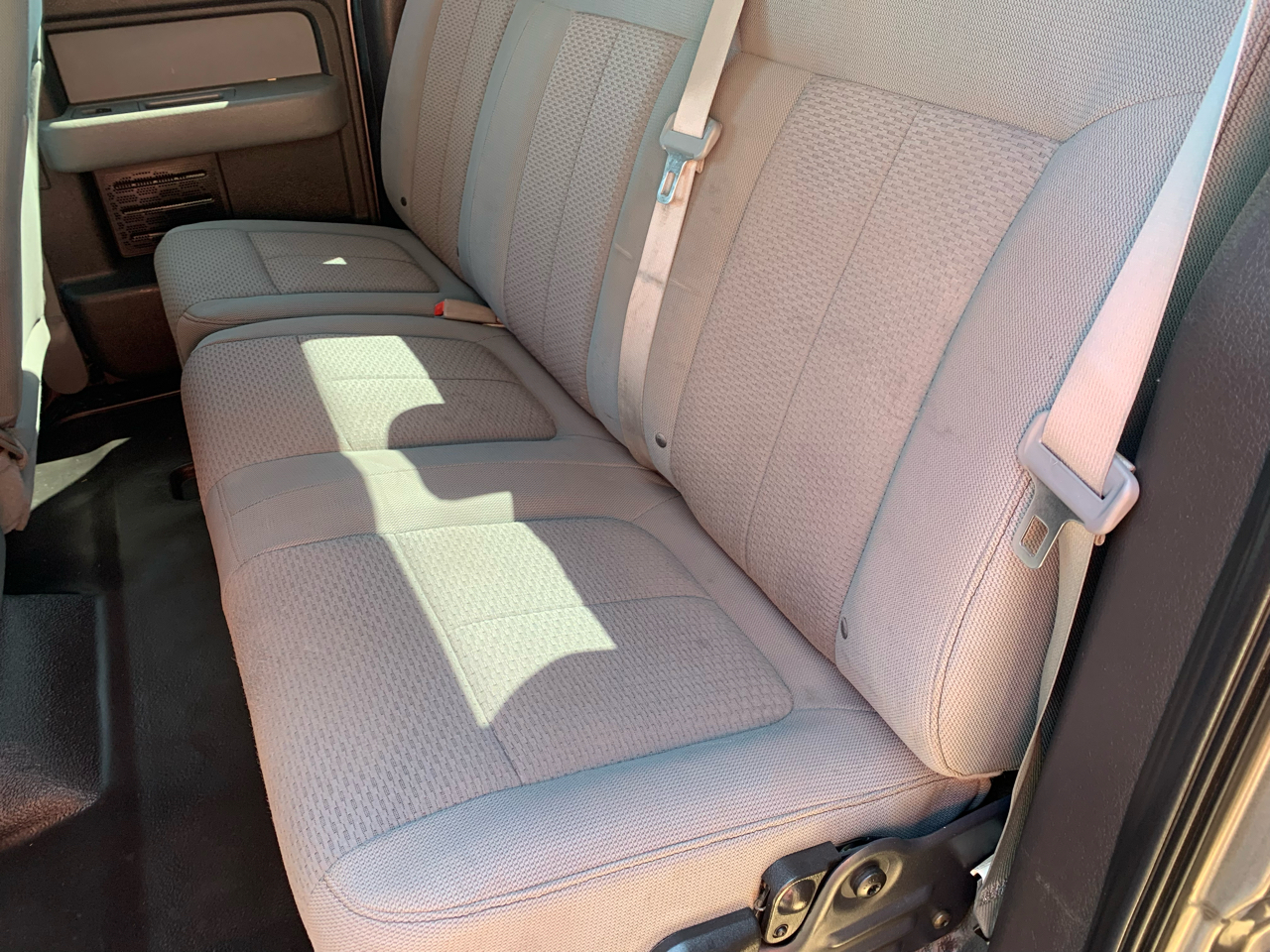 Ford F-150 4WD SuperCab 145" XL 2014 Ford F-150 4WD SuperCab 145" XL 2014