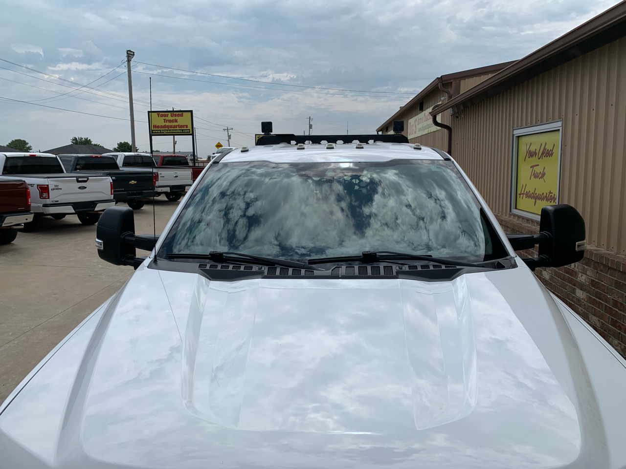 Ford Super Duty F-350 DRW XL 4WD Crew Cab 179" WB 60" CA 2020 Ford Super Duty F-350 DRW XL 4WD Crew Cab 179" WB 60" CA 2020