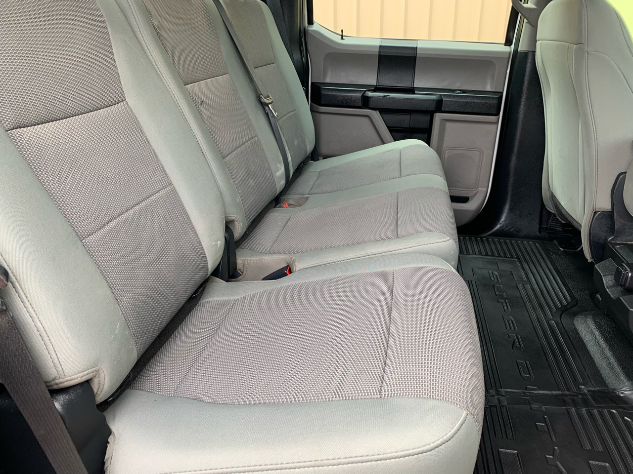 Ford Super Duty F-350 DRW XL 4WD Crew Cab 179" WB 60" CA 2020 Ford Super Duty F-350 DRW XL 4WD Crew Cab 179" WB 60" CA 2020