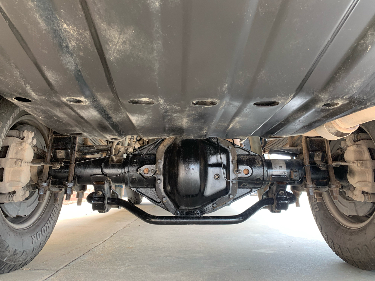 Ford Super Duty F-350 DRW XL 4WD Crew Cab 179" WB 60" CA 2020 Ford Super Duty F-350 DRW XL 4WD Crew Cab 179" WB 60" CA 2020