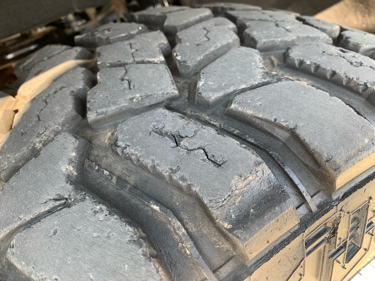 GMC Sierra 2500HD 4WD Crew Cab 159" SLT 2022 GMC Sierra 2500HD 4WD Crew Cab 159" SLT 2022