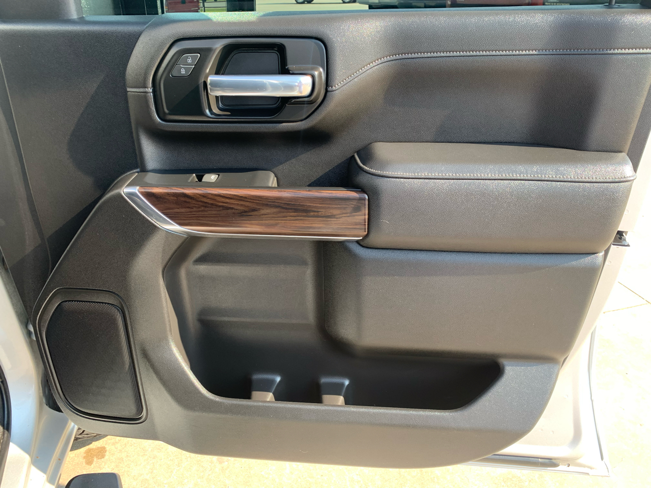 GMC Sierra 2500HD 4WD Crew Cab 159" SLT 2022 GMC Sierra 2500HD 4WD Crew Cab 159" SLT 2022