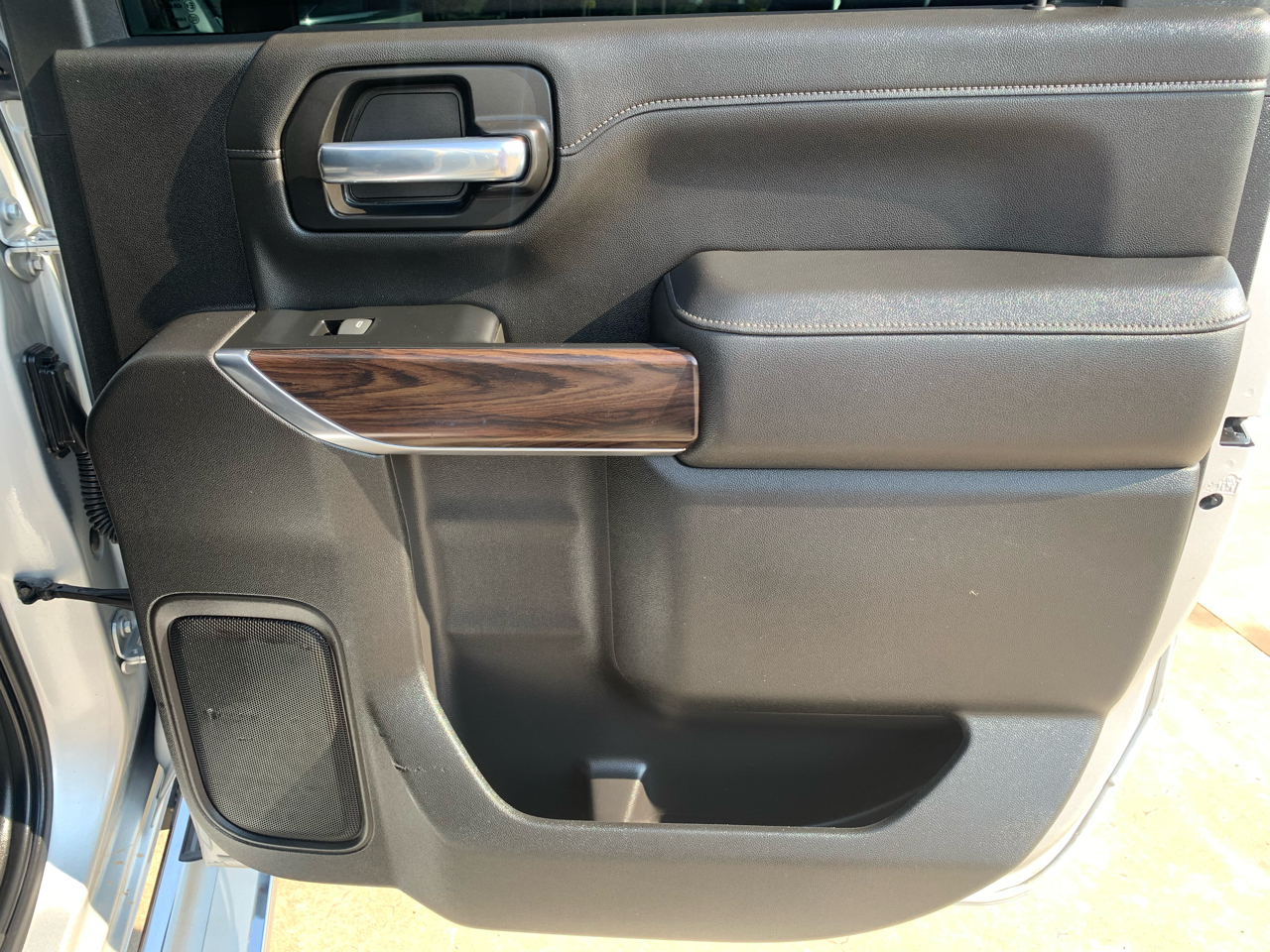 GMC Sierra 2500HD 4WD Crew Cab 159" SLT 2022 GMC Sierra 2500HD 4WD Crew Cab 159" SLT 2022