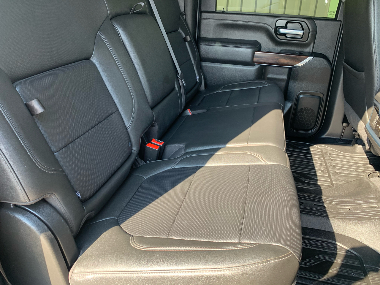 GMC Sierra 2500HD 4WD Crew Cab 159" SLT 2022 GMC Sierra 2500HD 4WD Crew Cab 159" SLT 2022