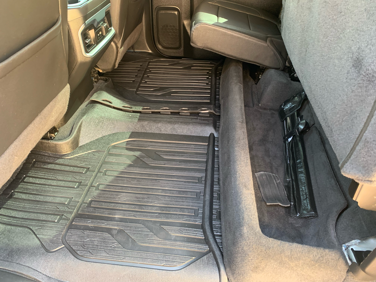 GMC Sierra 2500HD 4WD Crew Cab 159" SLT 2022 GMC Sierra 2500HD 4WD Crew Cab 159" SLT 2022