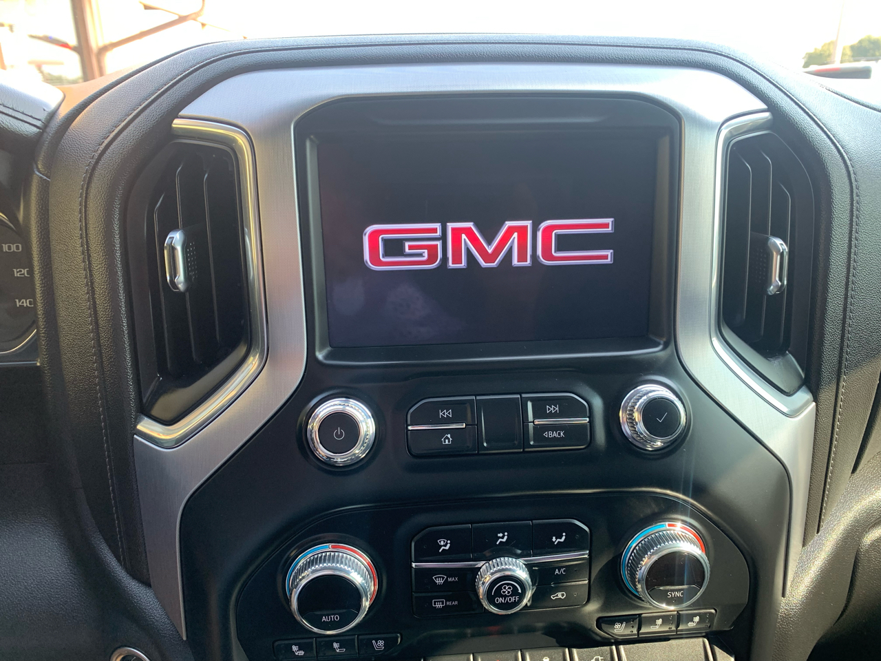 GMC Sierra 2500HD 4WD Crew Cab 159" SLT 2022 GMC Sierra 2500HD 4WD Crew Cab 159" SLT 2022