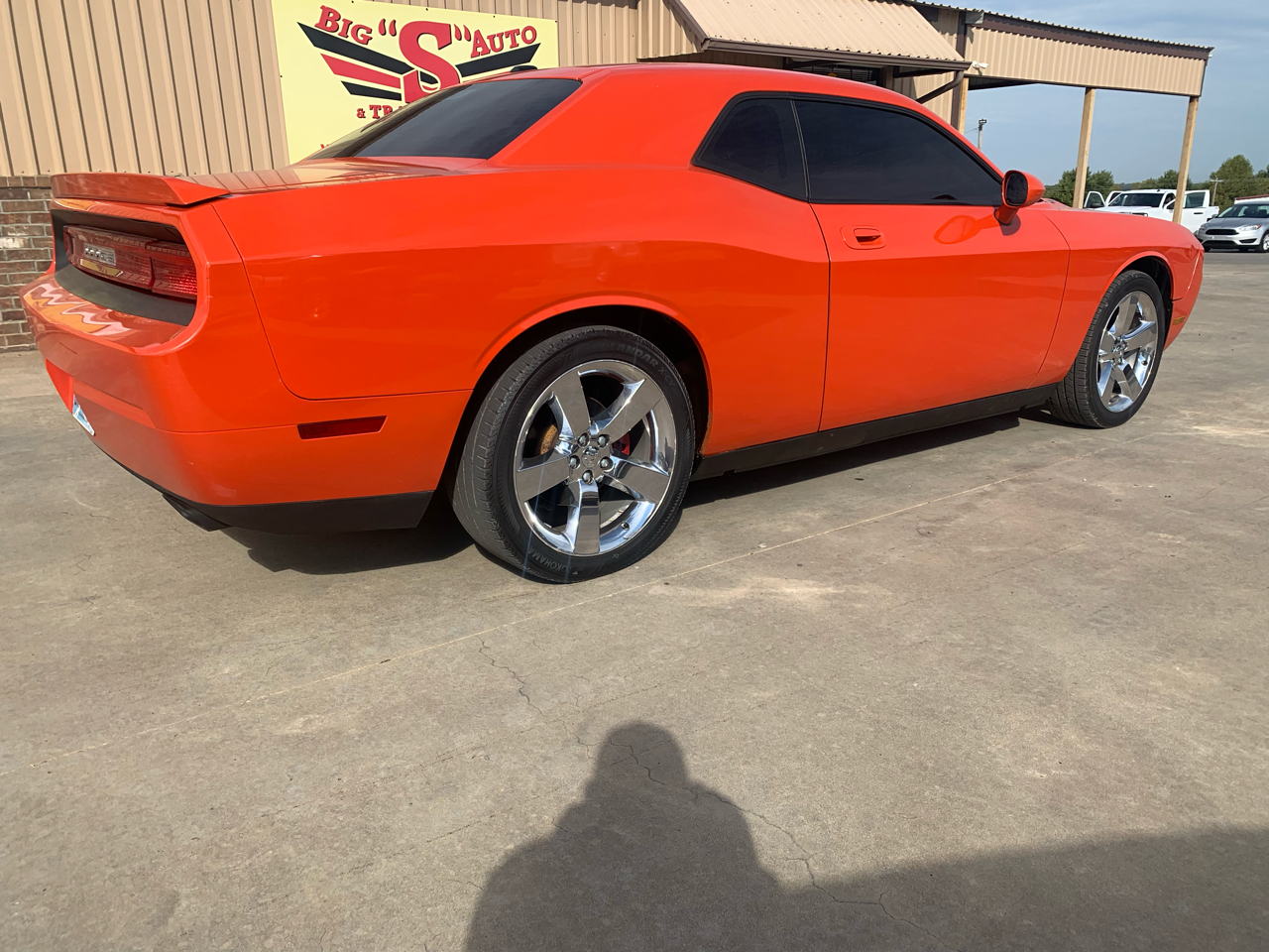 2009 Dodge Challenger R/T photo 2