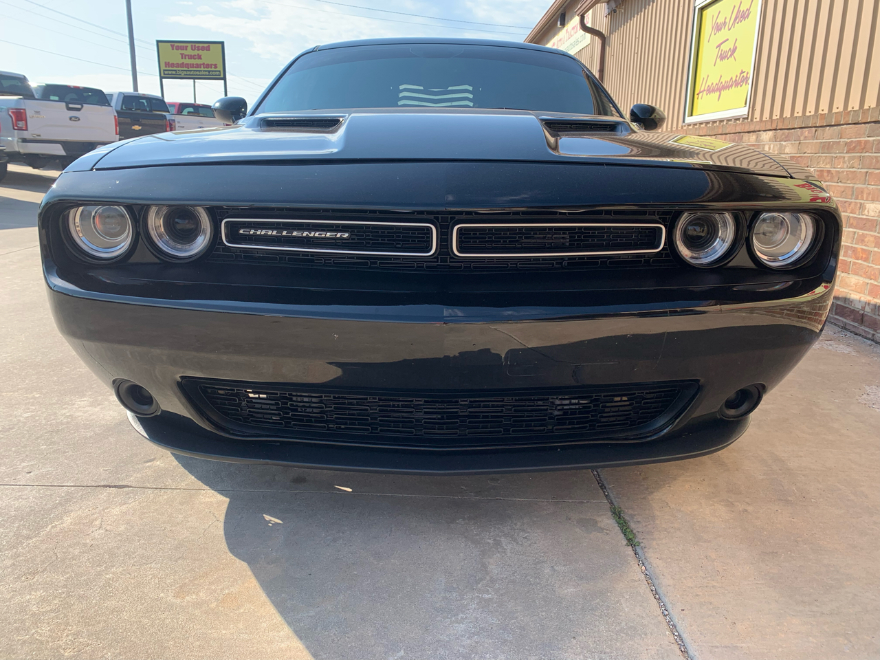 2016 Dodge Challenger SXT photo 5