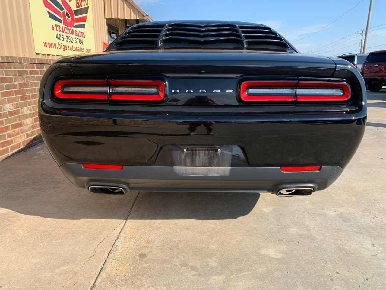 2016 Dodge Challenger SXT photo 11
