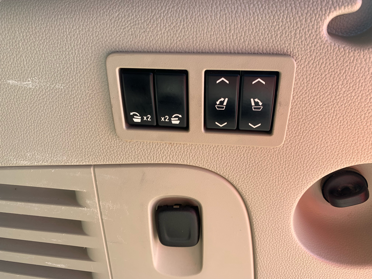 GMC Yukon XL 4WD 4dr Denali 2017 GMC Yukon XL 4WD 4dr Denali 2017