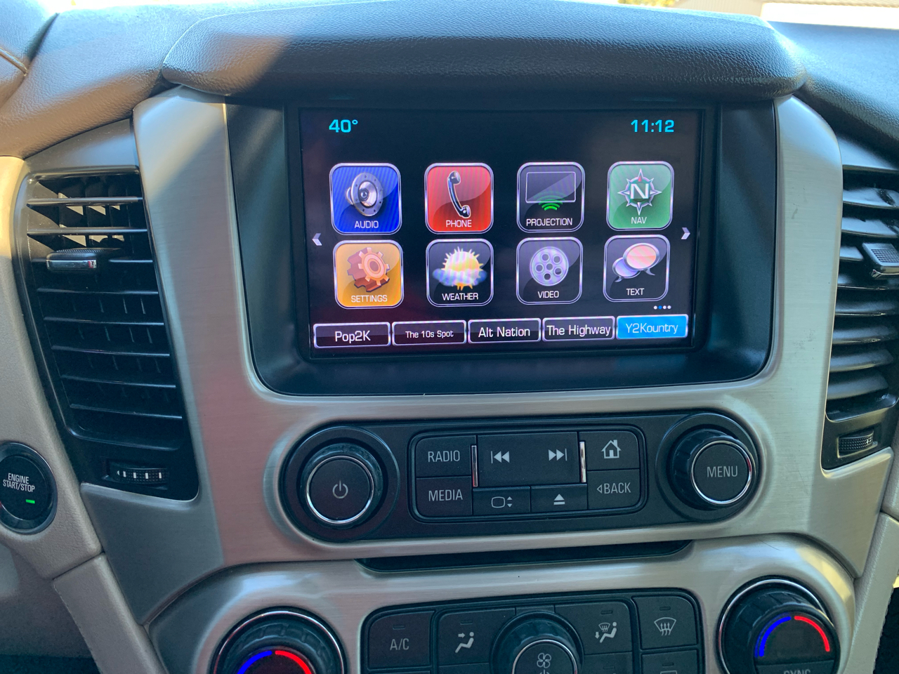 GMC Yukon XL 4WD 4dr Denali 2017 GMC Yukon XL 4WD 4dr Denali 2017