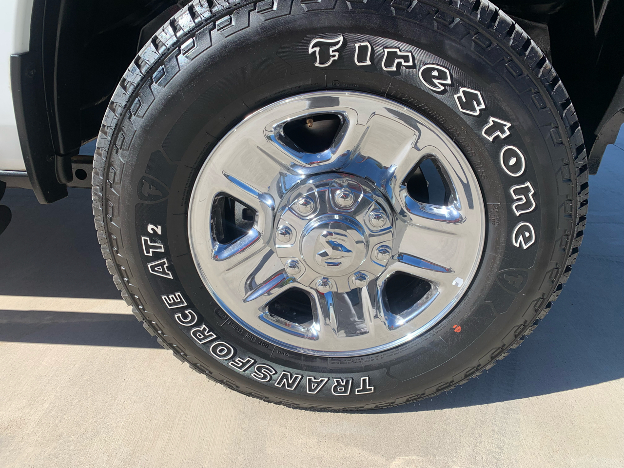 RAM 2500 Tradesman 4x4 Crew Cab 8' Box 2023 RAM 2500 Tradesman 4x4 Crew Cab 8' Box 2023