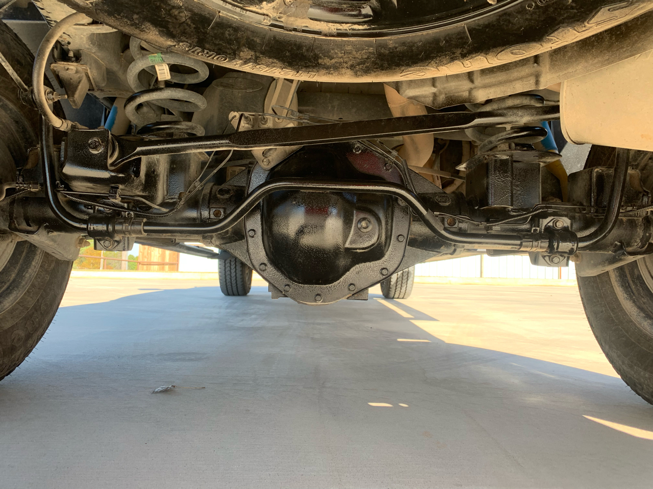 RAM 2500 Tradesman 4x4 Crew Cab 8' Box 2023 RAM 2500 Tradesman 4x4 Crew Cab 8' Box 2023