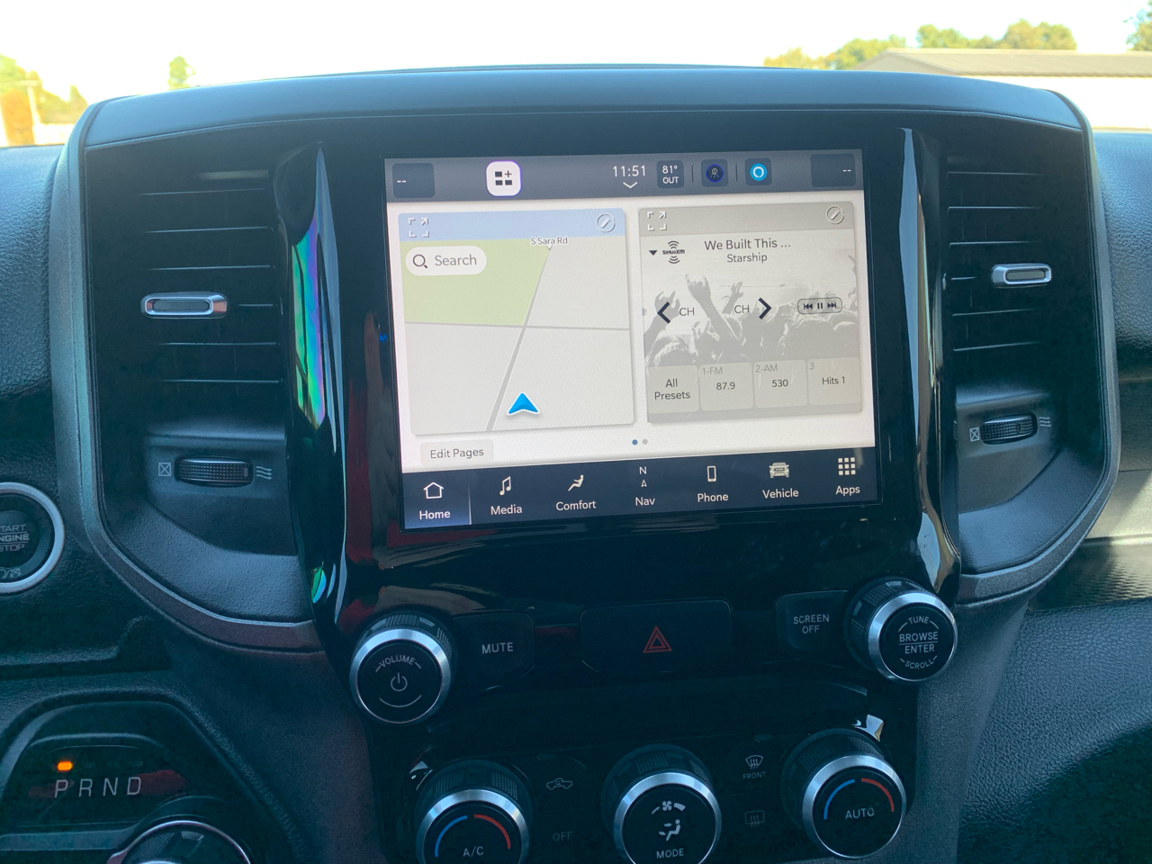 RAM 2500 Tradesman 4x4 Crew Cab 8' Box 2023 RAM 2500 Tradesman 4x4 Crew Cab 8' Box 2023