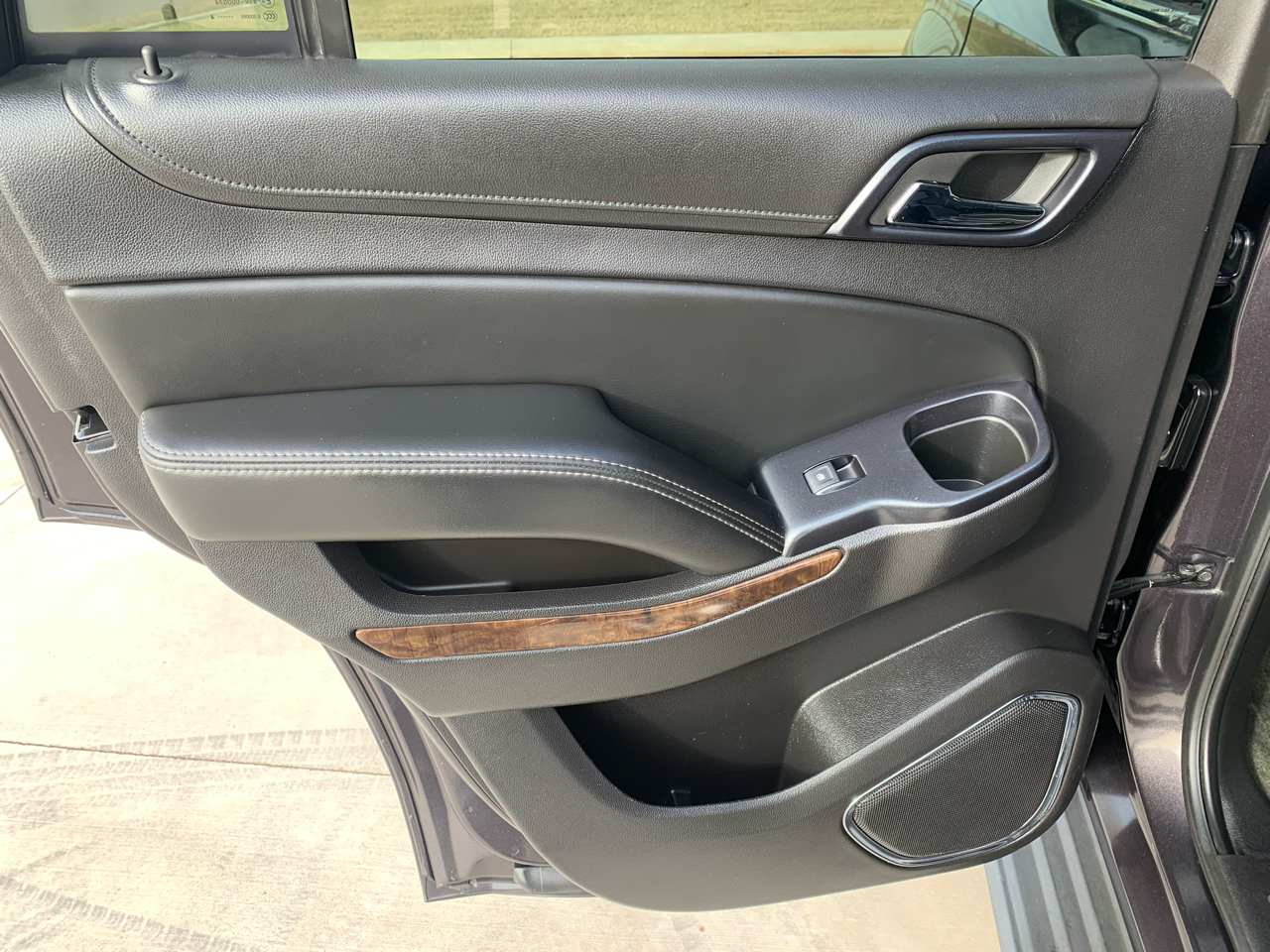 Chevrolet Tahoe 2WD 4dr LT 2015