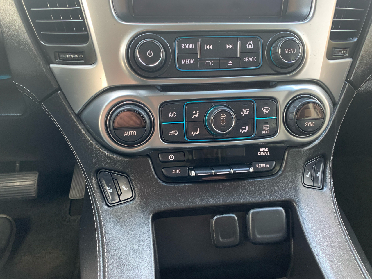 Chevrolet Tahoe 2WD 4dr LT 2015