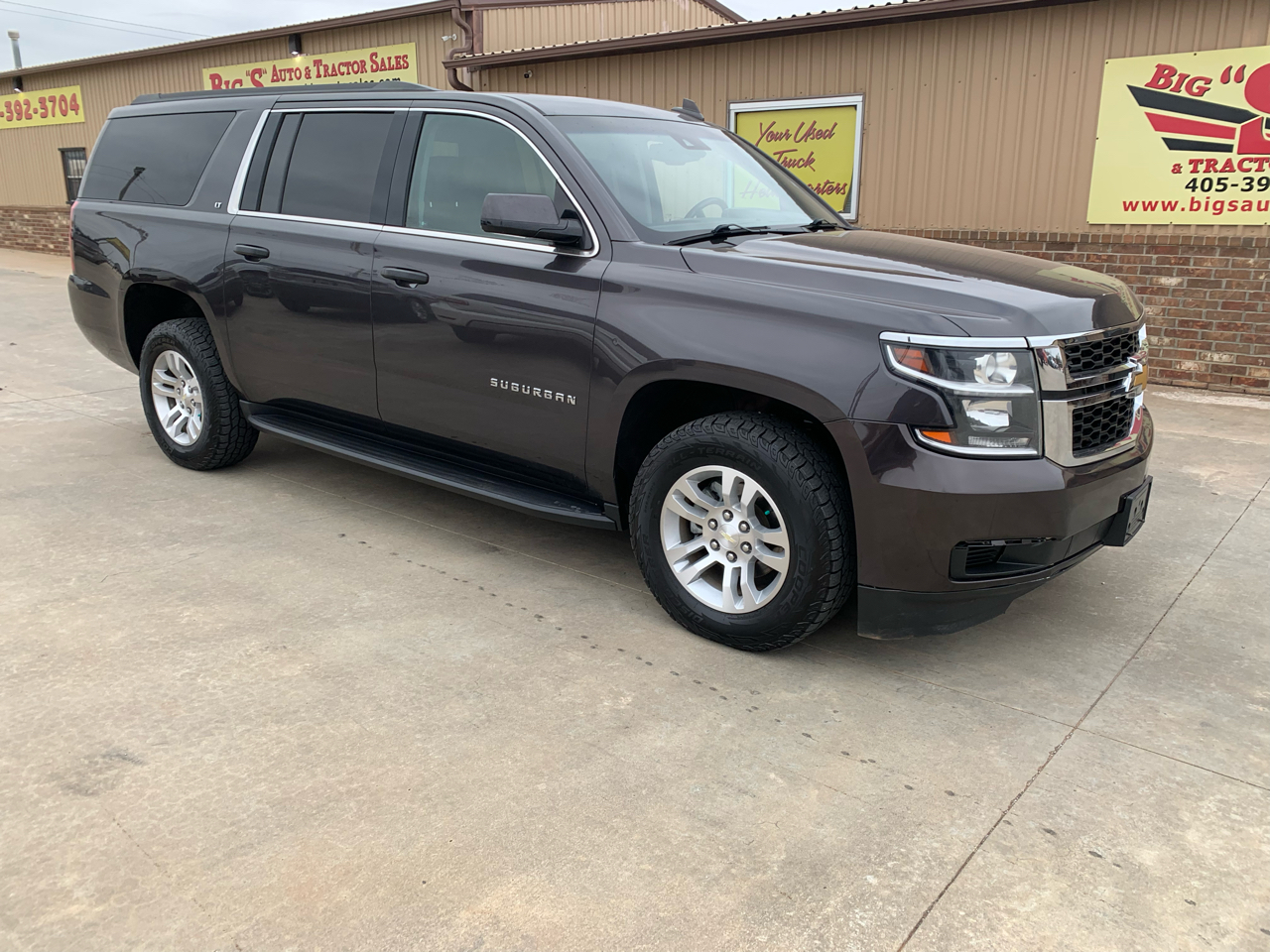 Chevrolet Suburban 4WD 4dr 1500 LT 2018