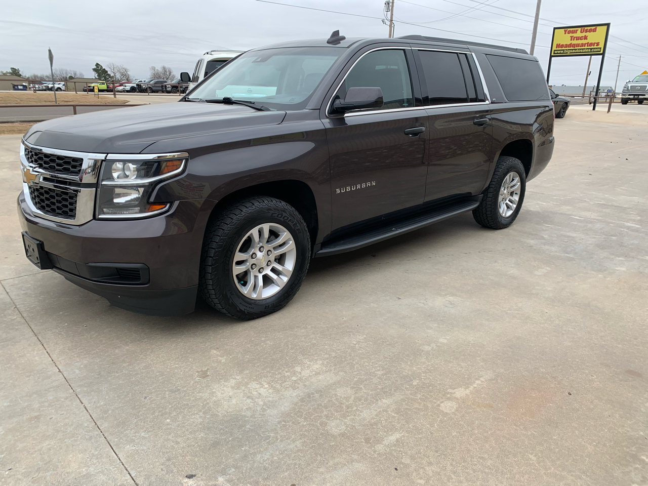 Chevrolet Suburban 4WD 4dr 1500 LT 2018