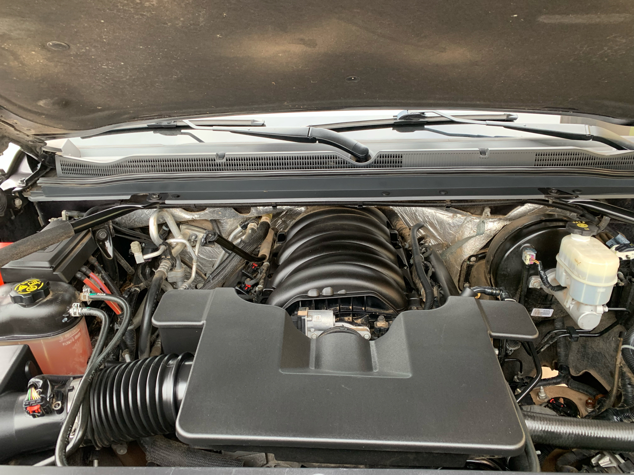 Chevrolet Suburban 4WD 4dr 1500 LT 2018