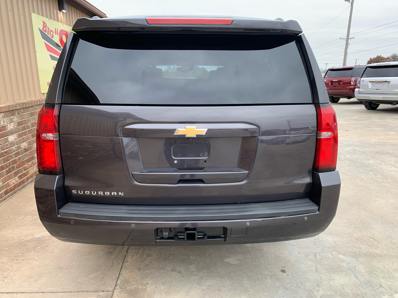 Chevrolet Suburban 4WD 4dr 1500 LT 2018