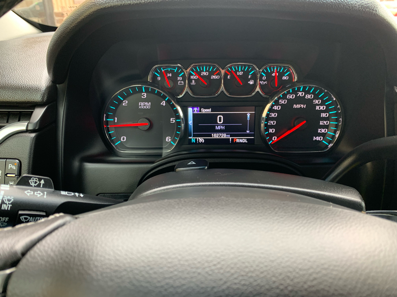 Chevrolet Suburban 4WD 4dr 1500 LT 2018