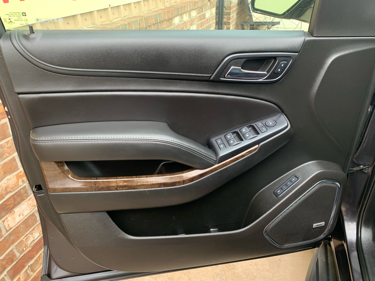 Chevrolet Suburban 4WD 4dr 1500 LT 2018