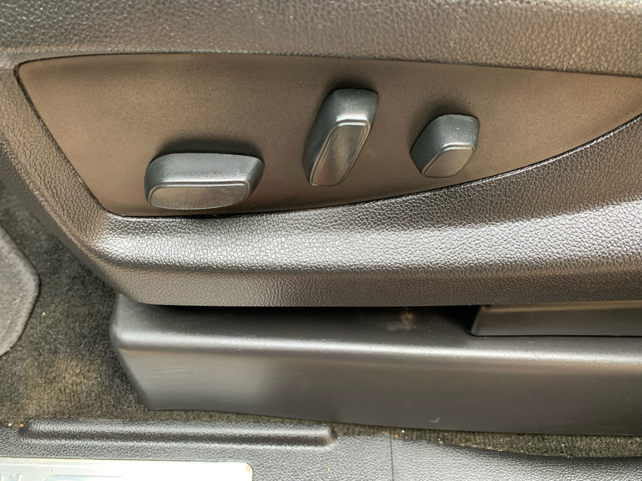 Chevrolet Suburban 4WD 4dr 1500 LT 2018