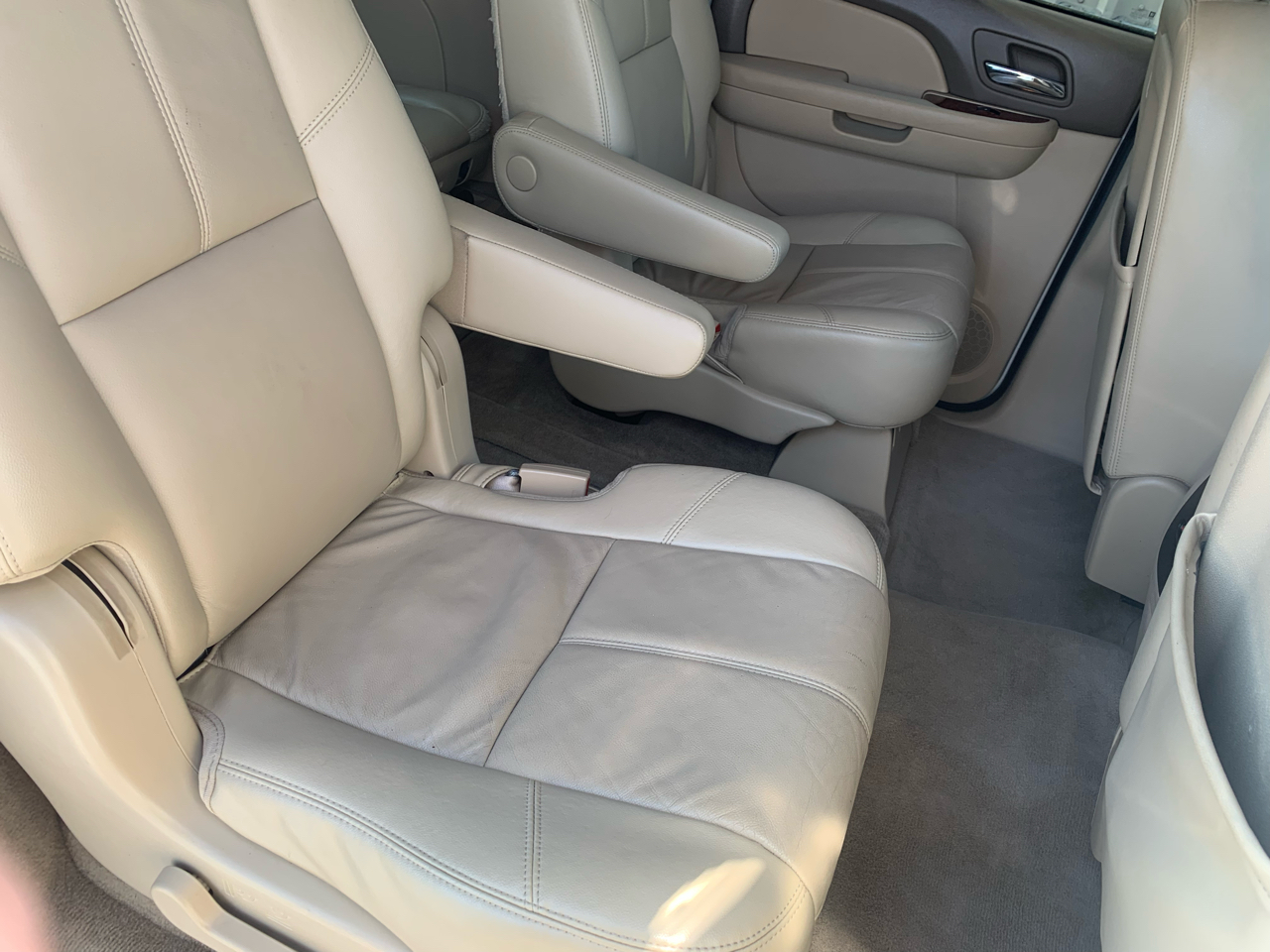 Chevrolet Suburban 2WD 4dr 1500 LT w/2LT 2009