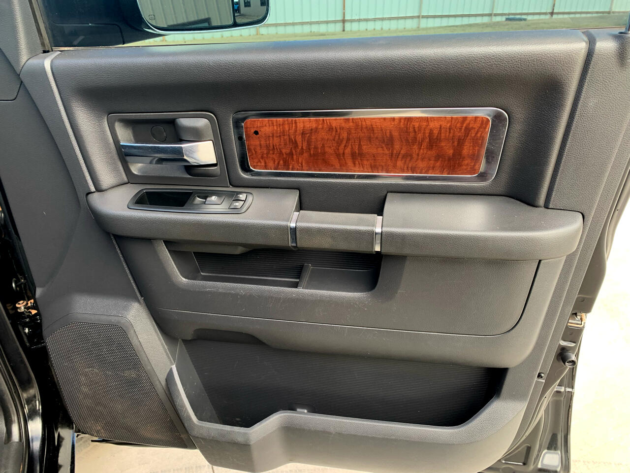 Dodge Ram 3500 4WD Crew Cab 169" Laramie 2010