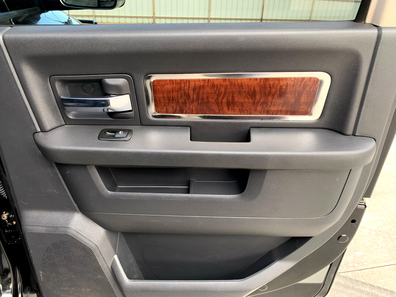 Dodge Ram 3500 4WD Crew Cab 169" Laramie 2010